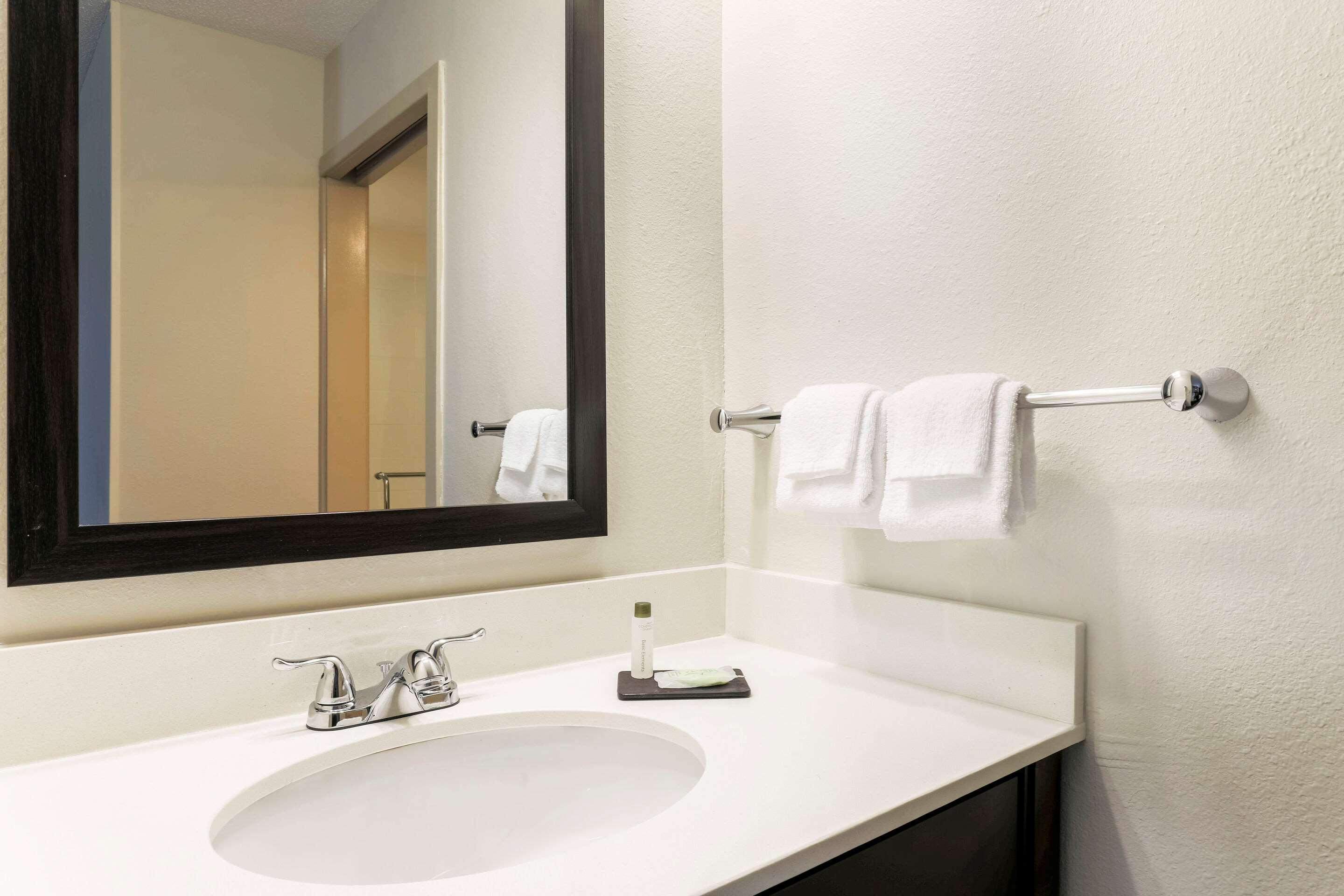 Sleep Inn Midway Airport Bedford Park Esterno foto